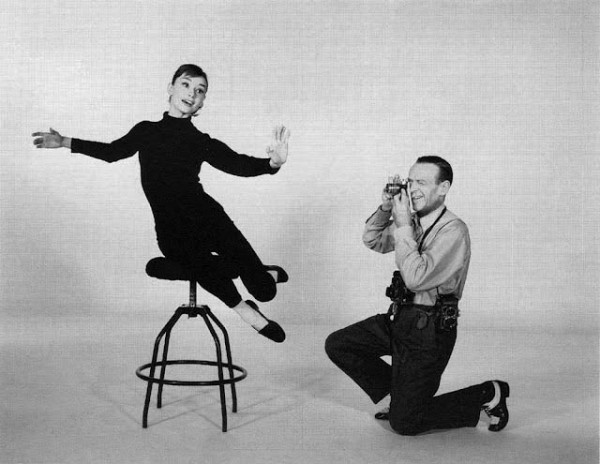 Audrey-Hepburn-being-photographed-by-Fred-Astaire