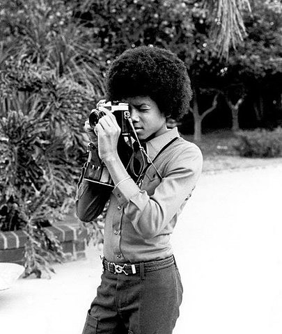 Michael-Jackson-with-an-SLR