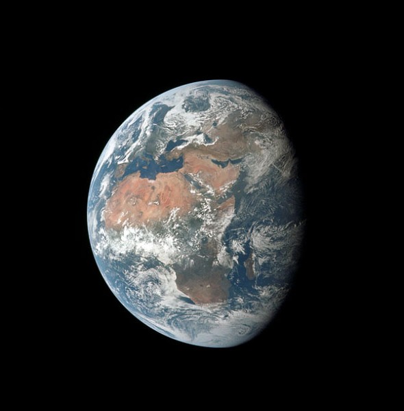 earth-from-apolloXI
